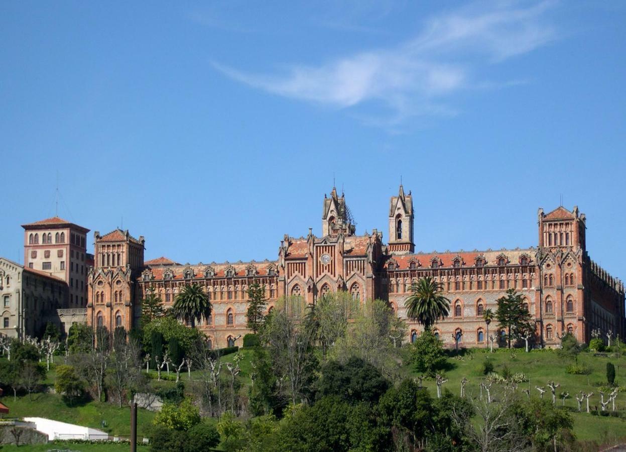 Centrico Y Acogedor Apartment Comillas Bagian luar foto